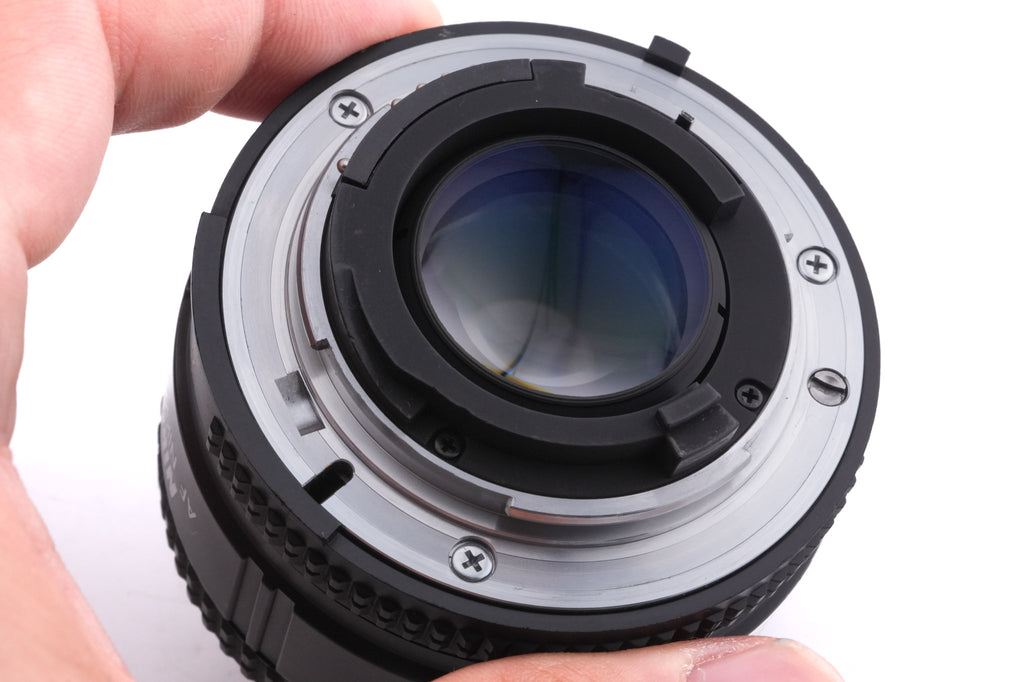Nikon 35mm f2 AF Nikkor D