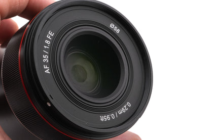 Samyang 35mm F1.8 AF FE