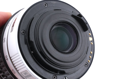 Pentax 18-55mm f3.5-5.6 SMC Pentax-DA L AL