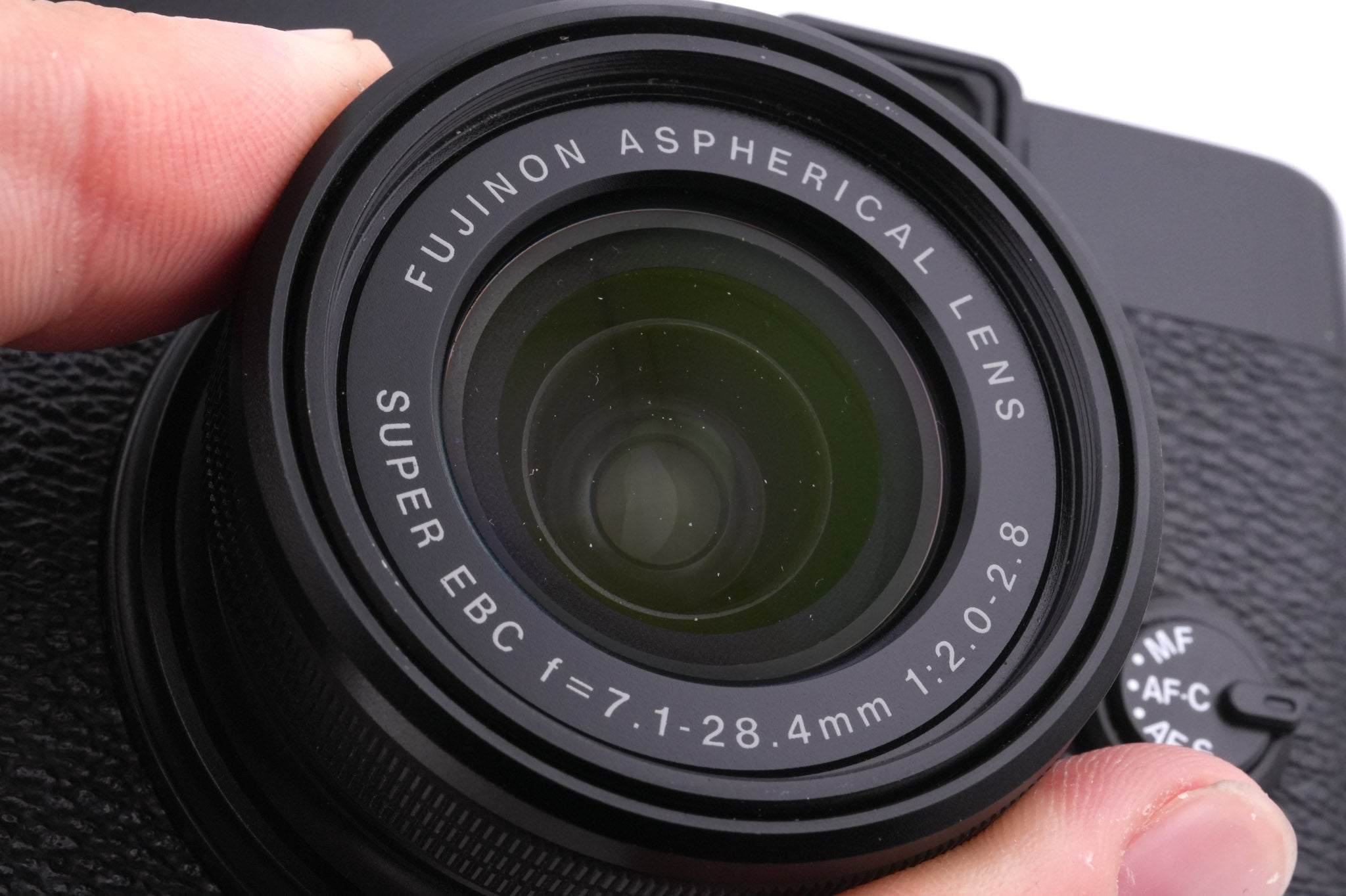 Fujifilm X10