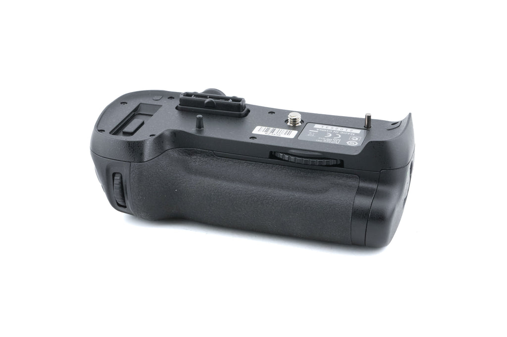Nikon MB-D12 Multi Power Battery Pack