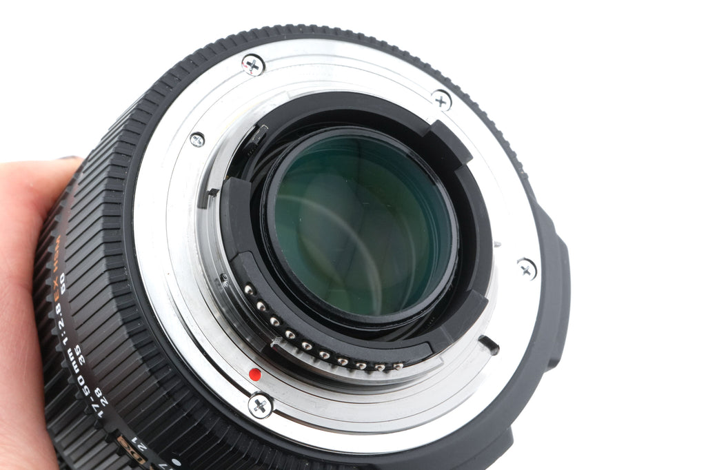 Sigma 17-50mm f2.8 EX DC OS HSM