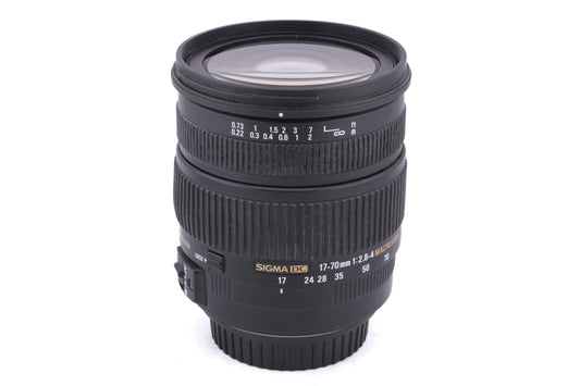 Sigma 17-70mm f2.8-4 DC HSM OS Macro
