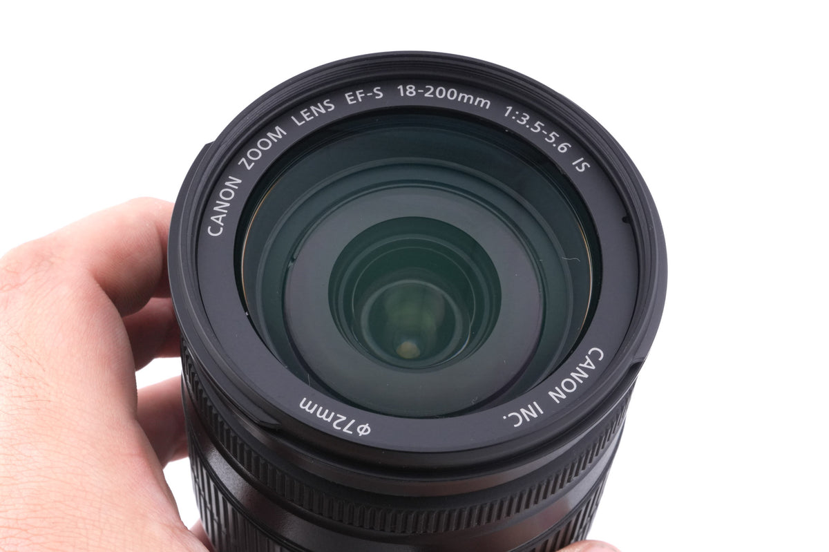 Canon 18-200mm f3.5-5.6 IS