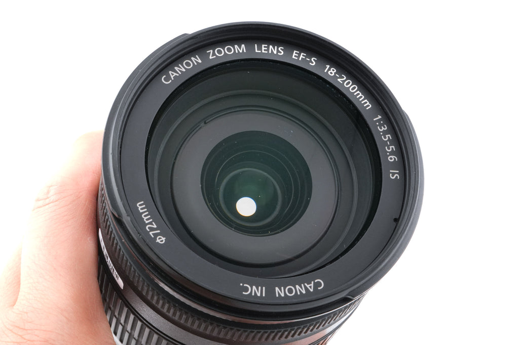 Canon 18-200mm f3.5-5.6 IS