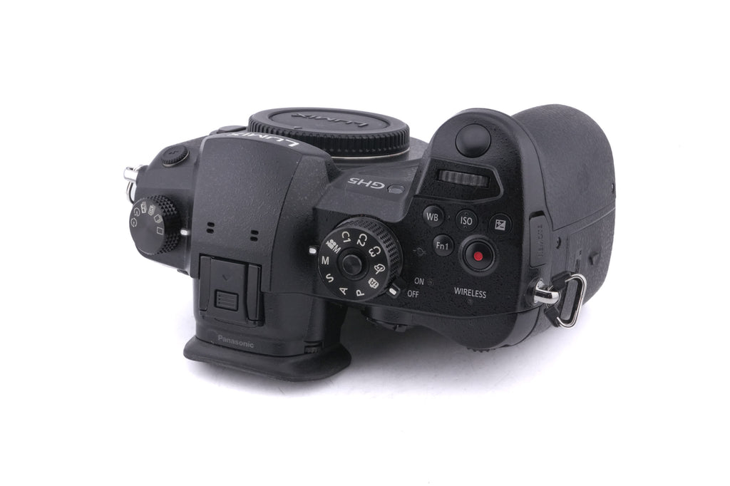 Panasonic Lumix DC-GH5