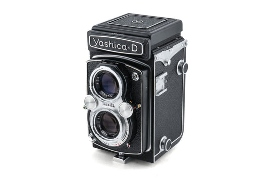 Yashica D - Camera