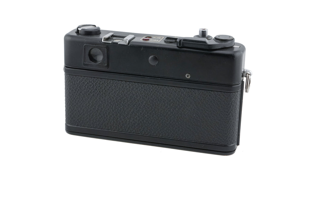 Yashica MG-1