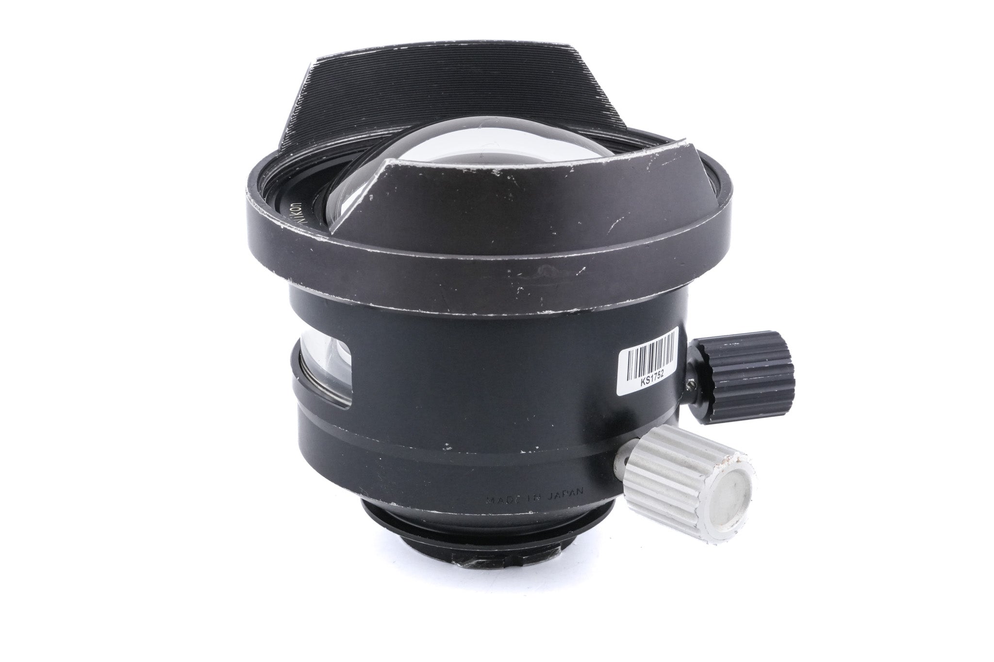 Nikon 15mm f2.8 UW-Nikkor + DF-11 Nikonos 15mm Underwater