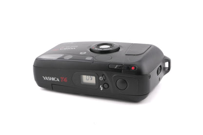 Yashica T4
