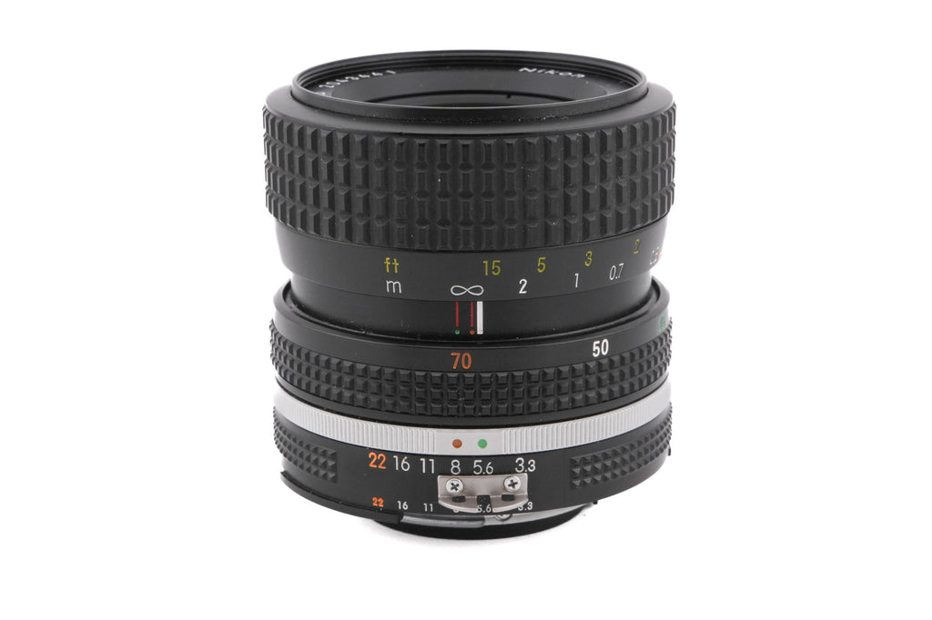 Nikon 35-70mm f3.3-4.5 Zoom-Nikkor AI-S
