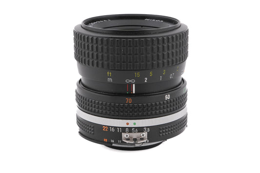 Nikon 35-70mm f3.3-4.5 Zoom-Nikkor AI-S