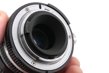 Nikon 35-70mm f3.3-4.5 Zoom-Nikkor AI-S