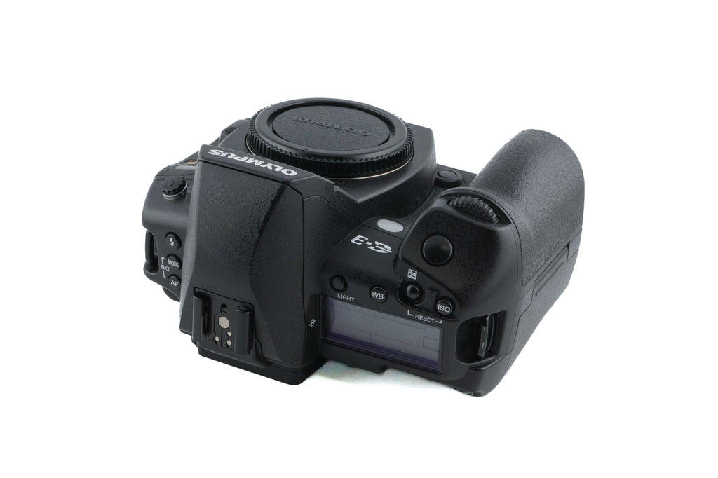 Olympus E-3