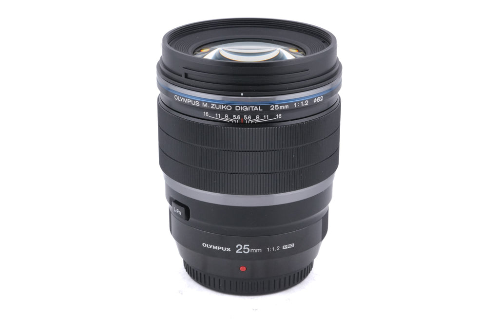 Olympus 25mm f1.2 Pro M.Zuiko Digital