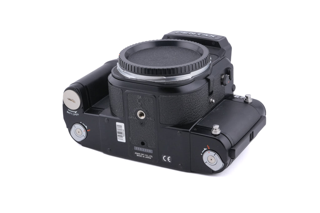 Pentax 67 II + AE Pentaprism Finder (67 II)