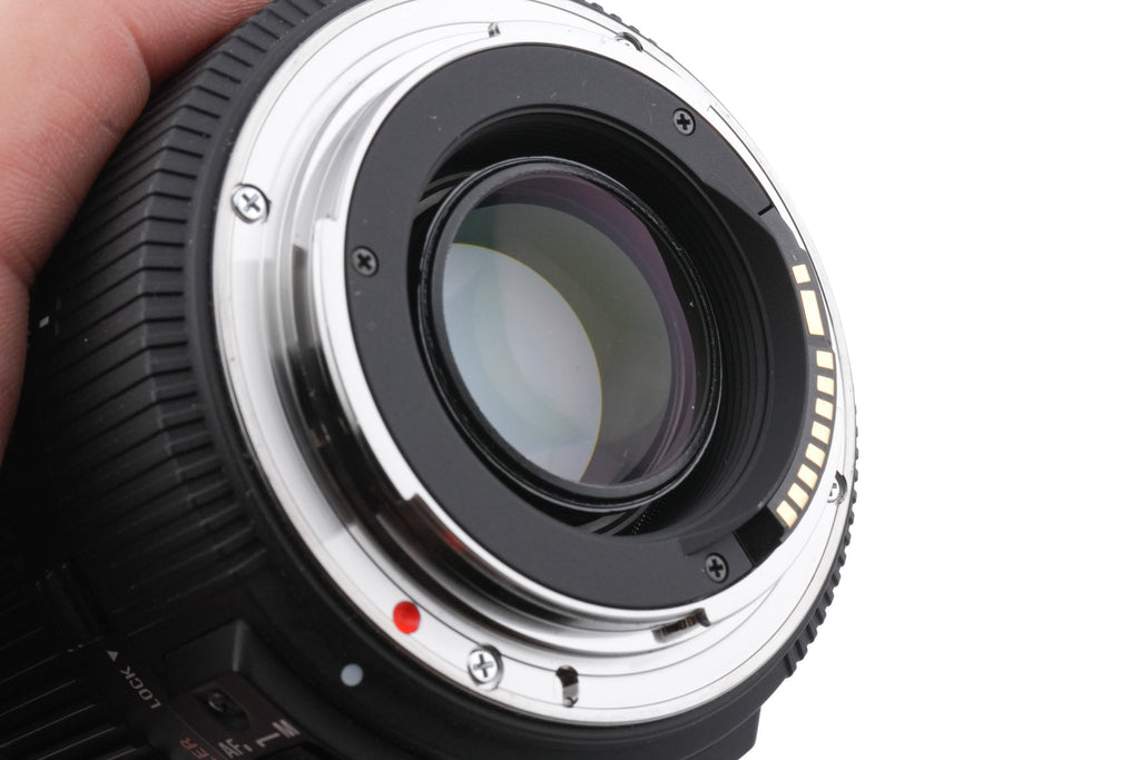 Sigma 17-50mm f2.8 EX DC OS HSM