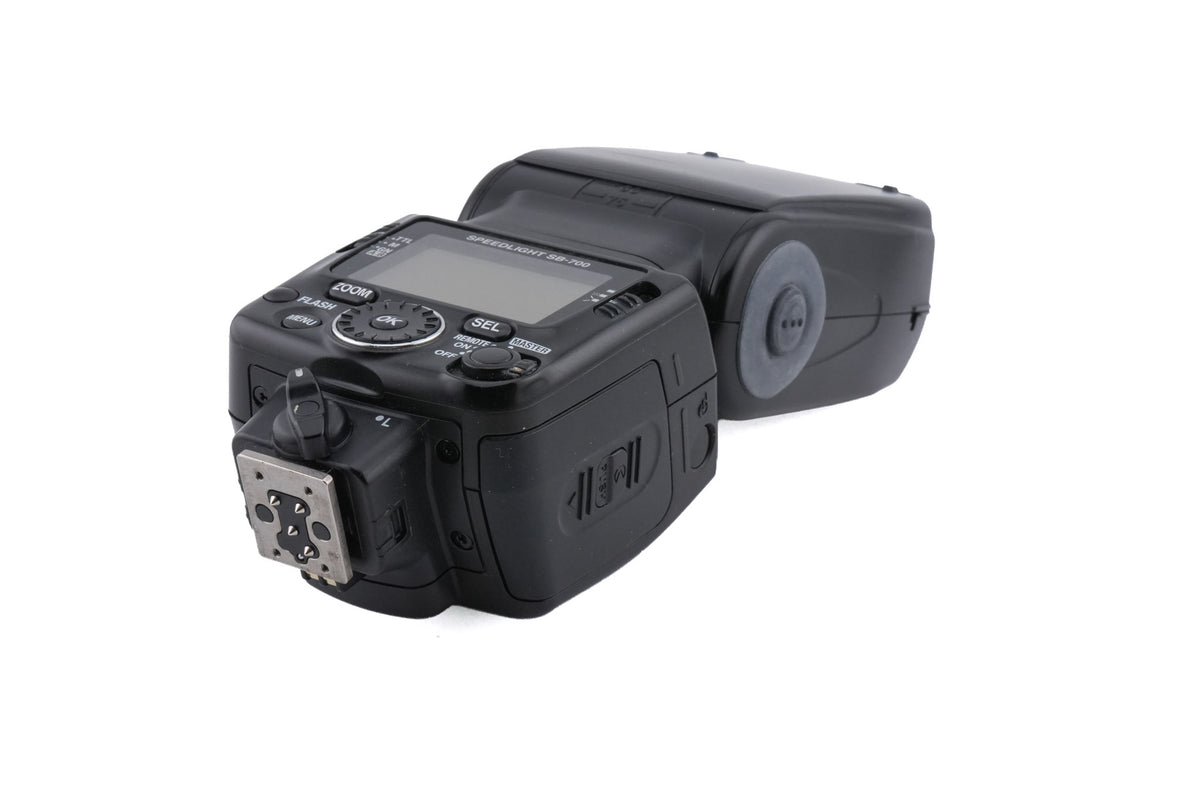 Nikon SB-700 Speedlight