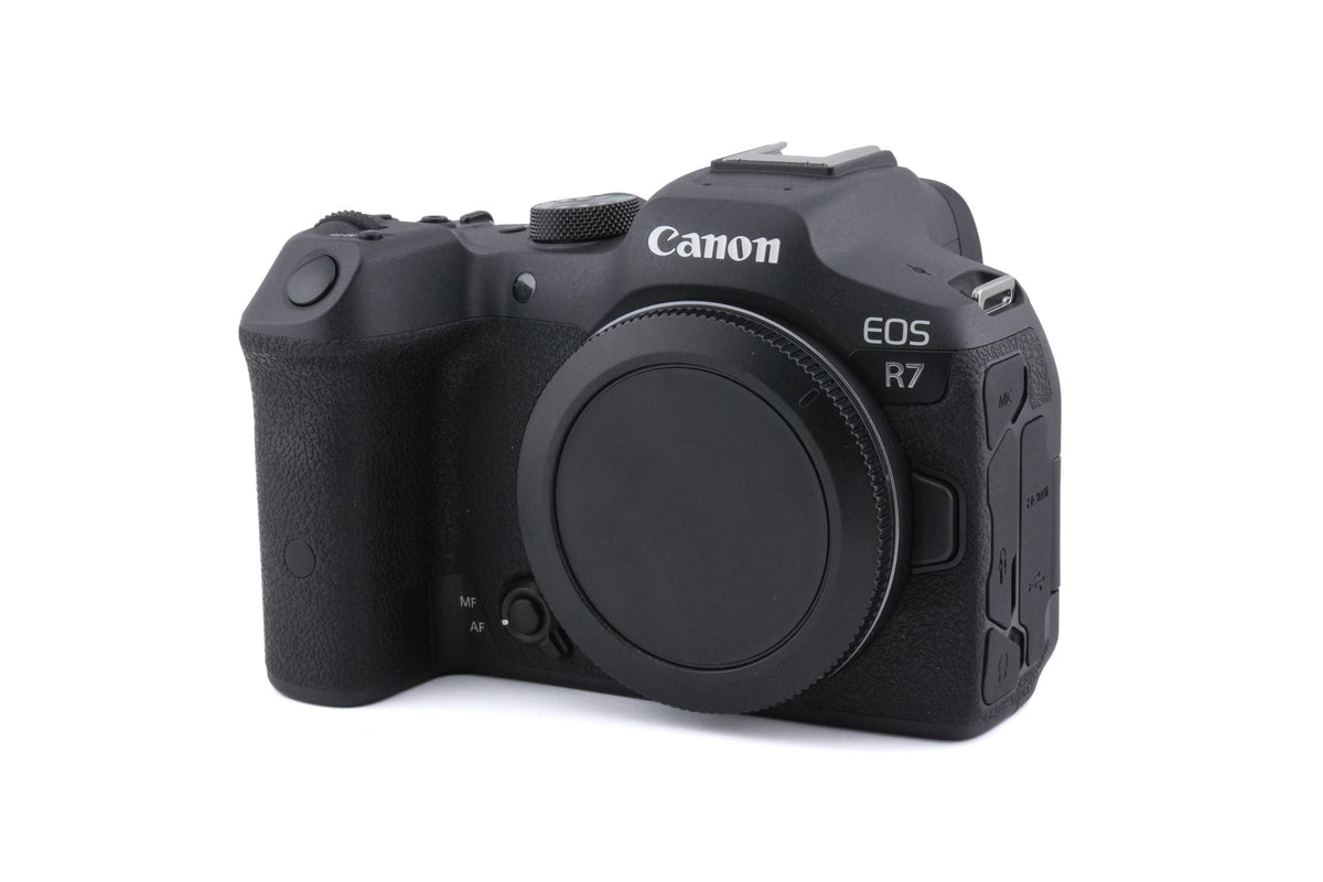 Canon EOS R7