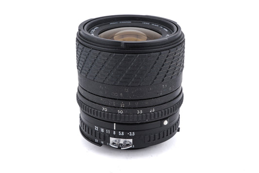 Sigma 28-70mm f3.5-4.5 UC Zoom AI-S - Lens