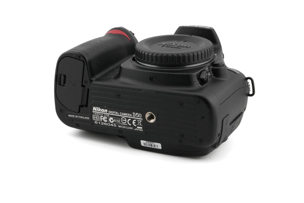 Nikon D50