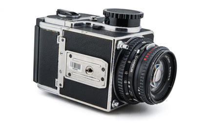 Hasselblad 500C/M + 80mm f2.8 Planar T* C + A12 Film Magazine (30074 Chrome) + Waist Level Finder (Old / 42021 Chrome)