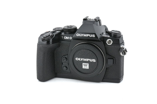 Olympus OM-D E-M1 + FL-LM2 Flash