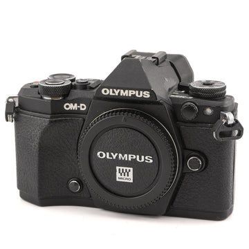 Olympus OM-D E-M5 Mark II