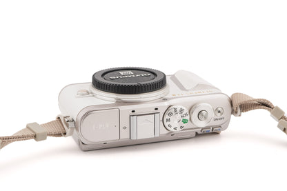 Olympus PEN E-PL9