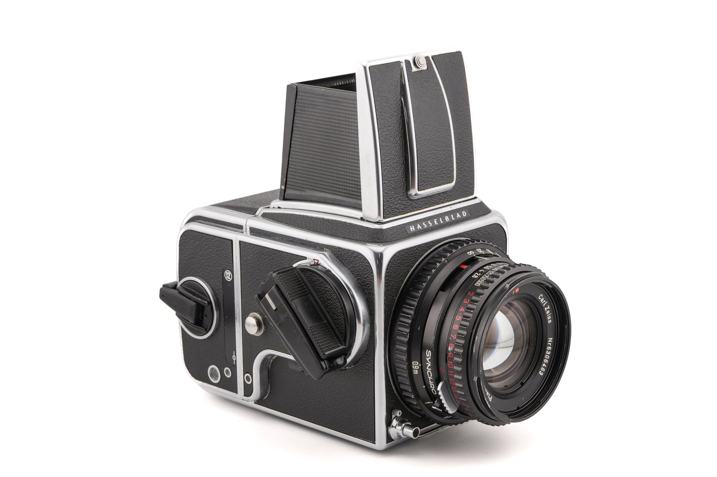 Hasselblad 500C/M + 80mm f2.8 Planar T* C + A12 Film Magazine (30074 Chrome) + Waist Level Finder (Old / 42021 Chrome)