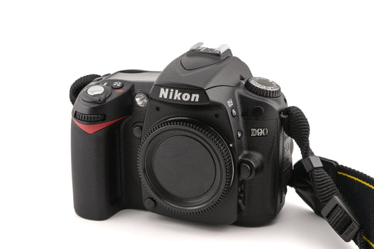 Nikon D90