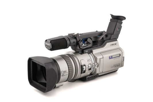 Sony Handycam DCR-VX2000E - Camera