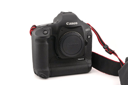 Canon EOS 1D Mark III + LC-E4 Battery Charger