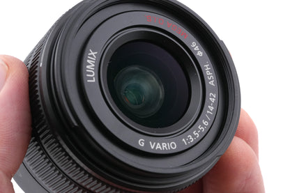 Panasonic 14-42mm f3.5-5.6 Lumix G Vario Mega O.I.S.