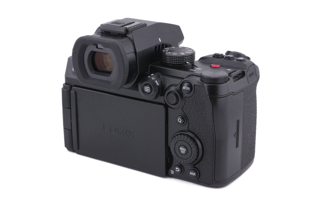 Panasonic Lumix DC-S5 II