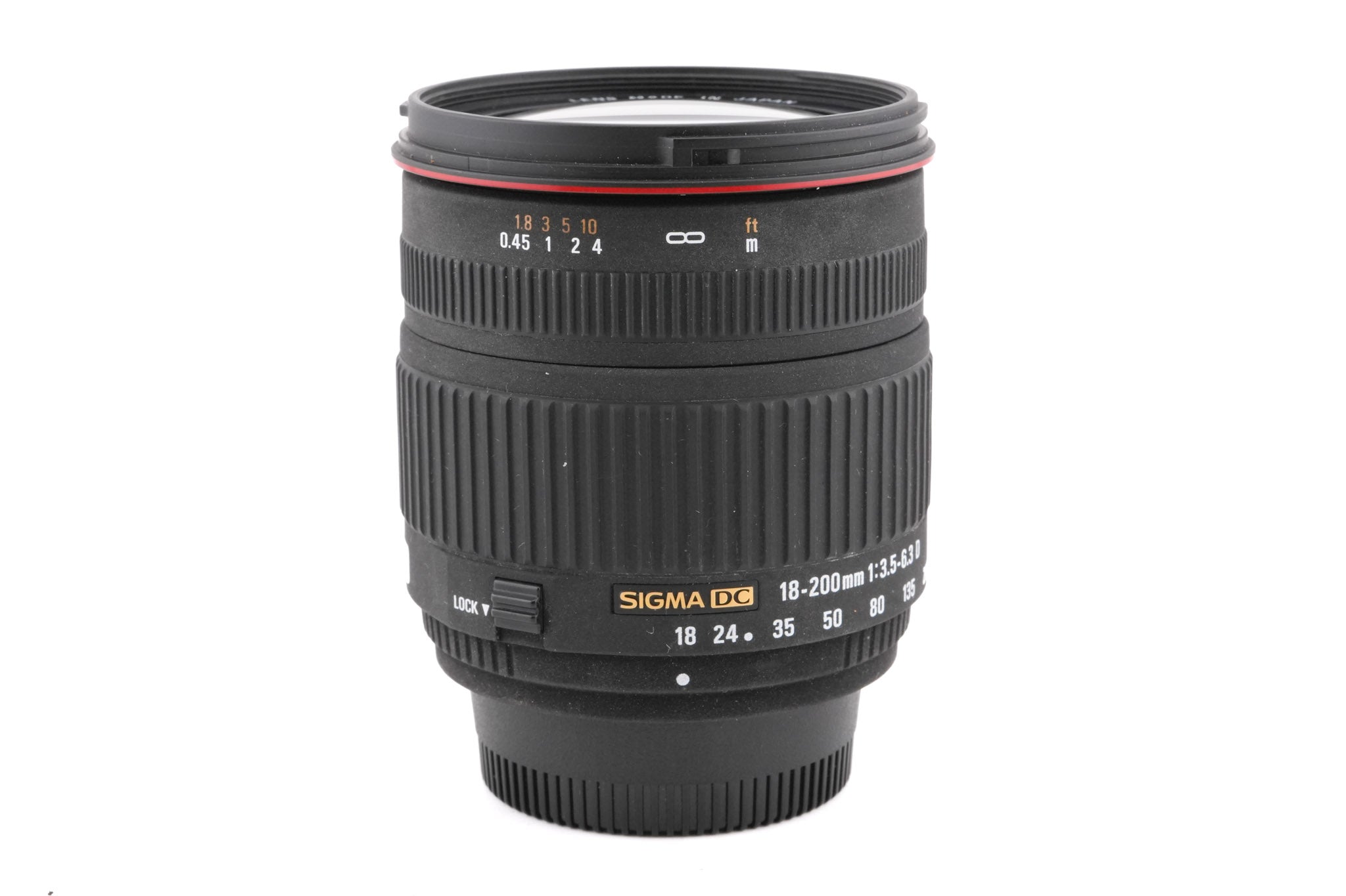 Sigma 18-200mm f3.5-6.3 D DC