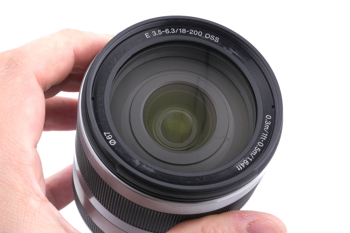 Sony 18-200mm f3.5-6.3 OSS (SEL18200)