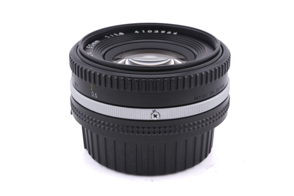 Nikon 50mm f1.8 Nikkor AI-S (0.6m)