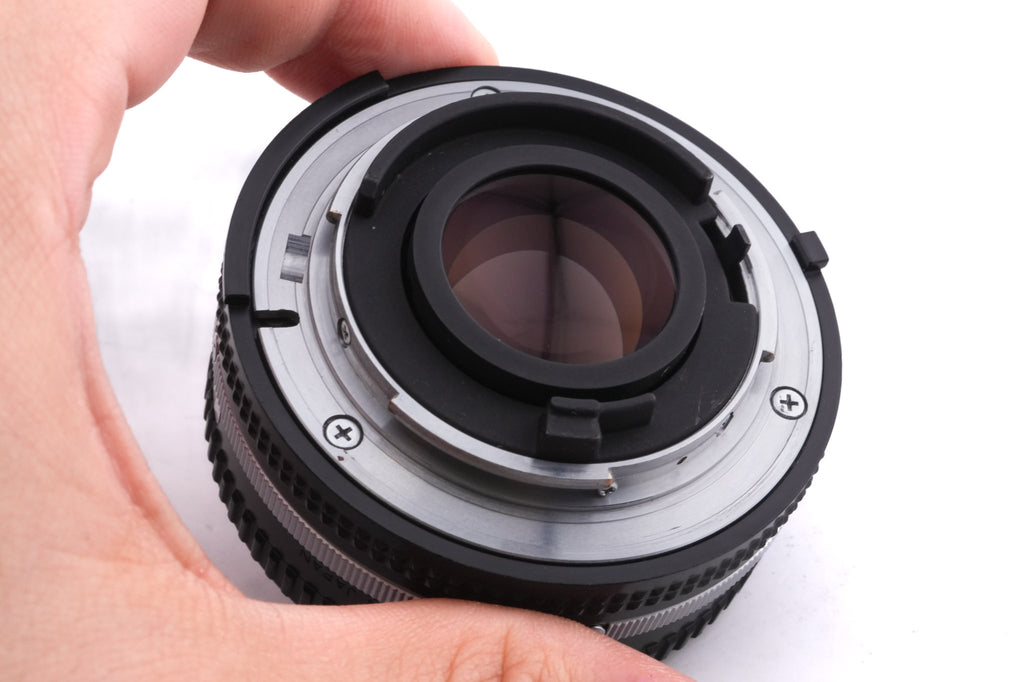 Nikon 50mm f1.8 Nikkor AI-S (0.6m)