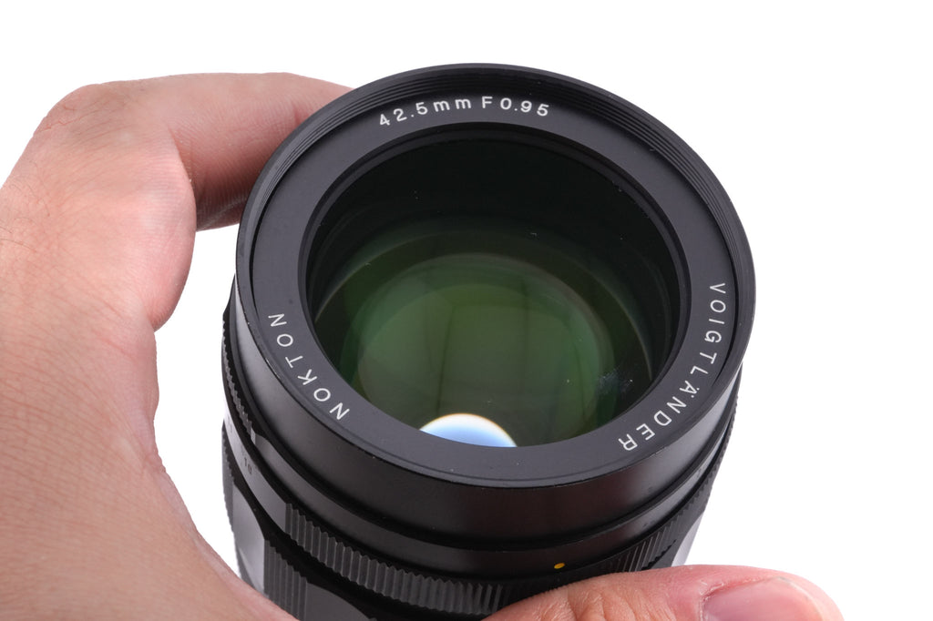 Voigtländer 42.5mm f0.95 Nokton