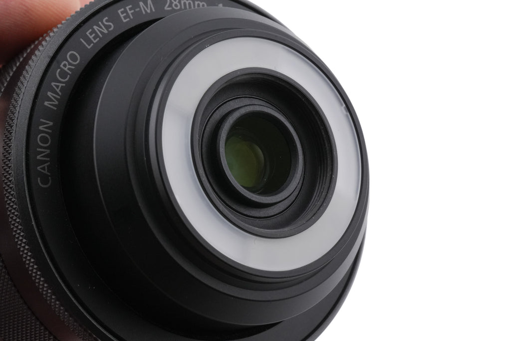 Canon 28mm f3.5 Macro IS STM