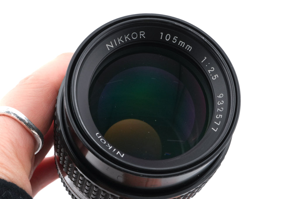 Nikon 105mm f2.5 Nikkor AI-S