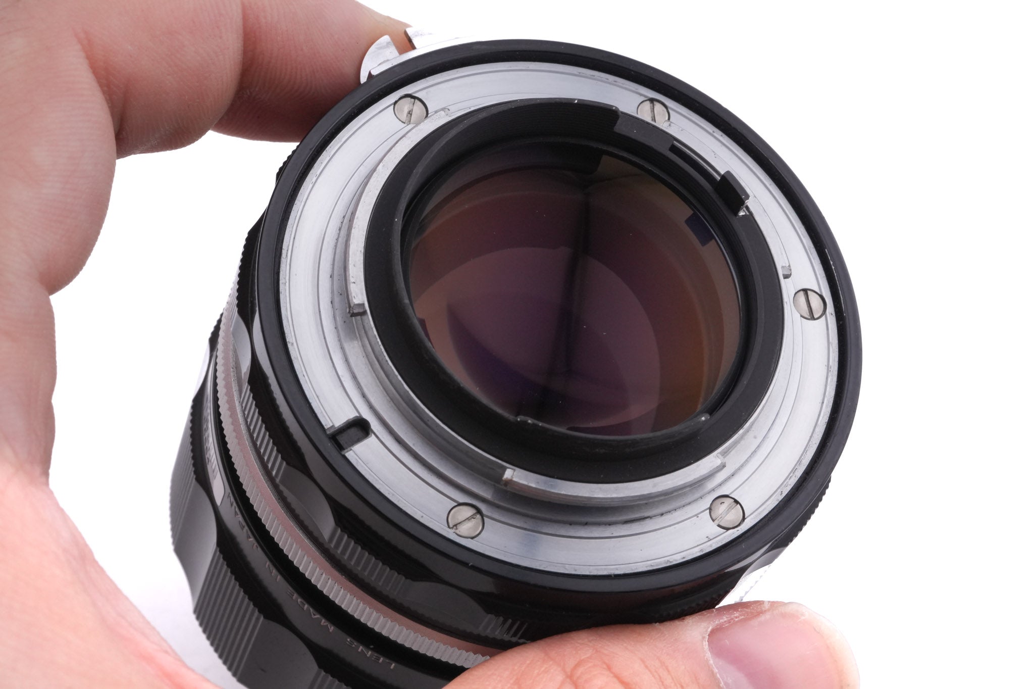 Nikon 105mm f2.5 Nikkor-P Auto Pre-AI + HS-4 Lens Hood
