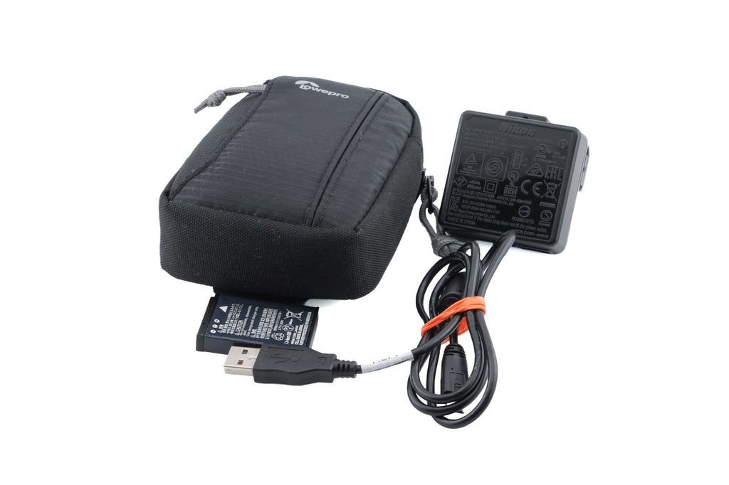 Nikon Coolpix S9900