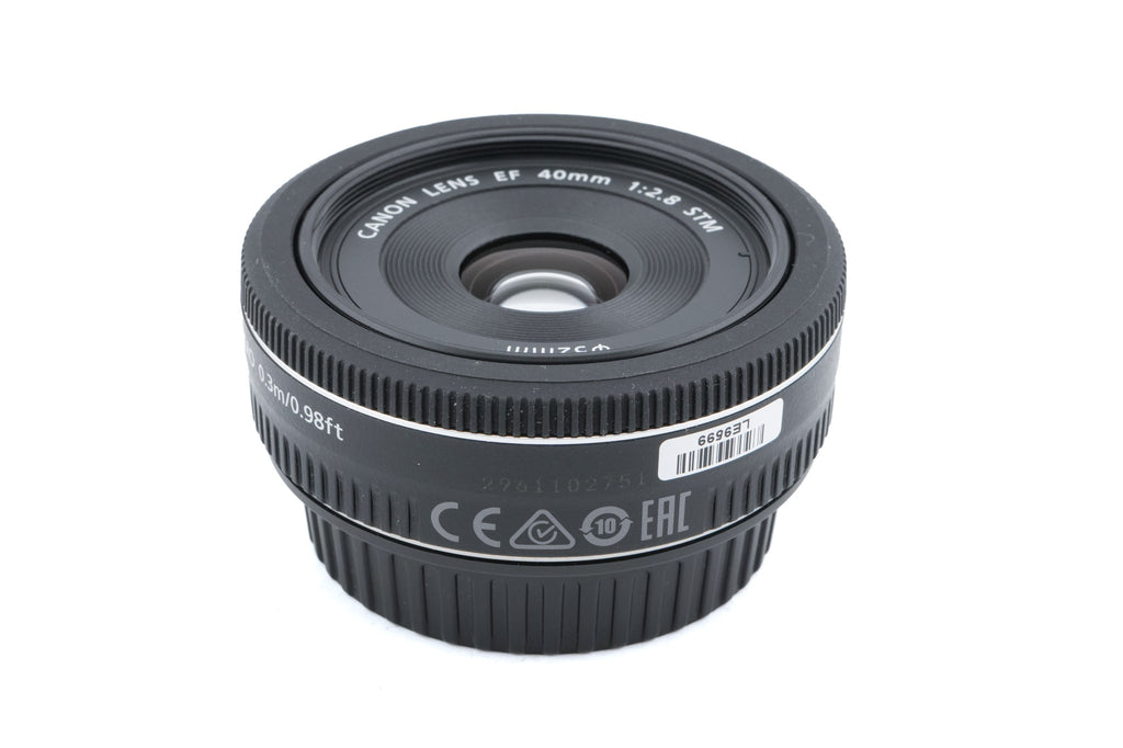 Canon 40mm f2.8 STM