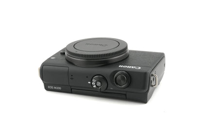 Canon EOS M200