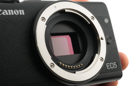 Canon EOS M200
