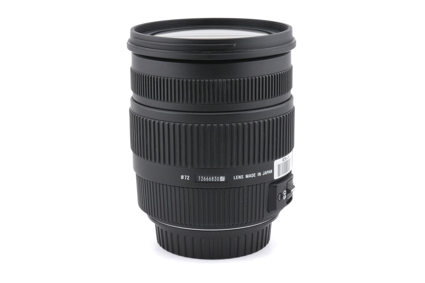 Sigma 17-70mm f2.8-4 DC HSM OS Macro