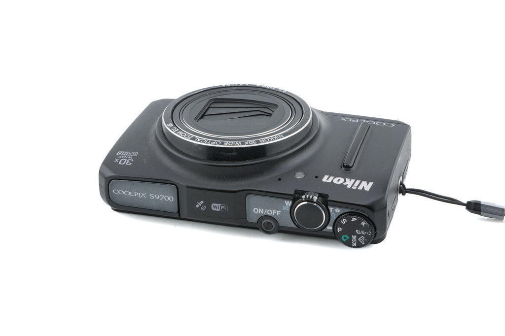Nikon Coolpix S9700