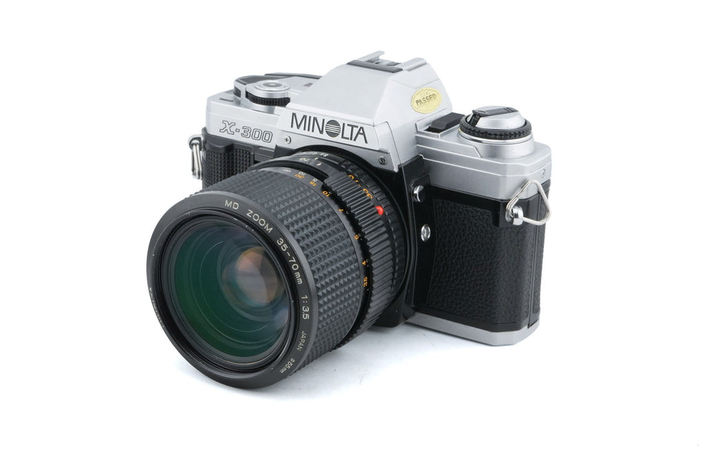 Minolta X-300 + 35-70mm f3.5 MD Zoom